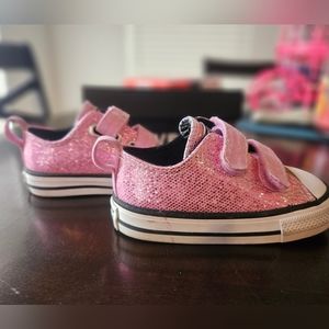 Toddler Size 5 Pink Glitter Converse